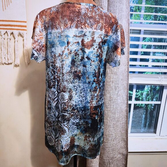 Dressbarn Blue Abstract Rhinestone Mixed-Media Tee | Boho and Y2K | Size M - Picture 3 of 11